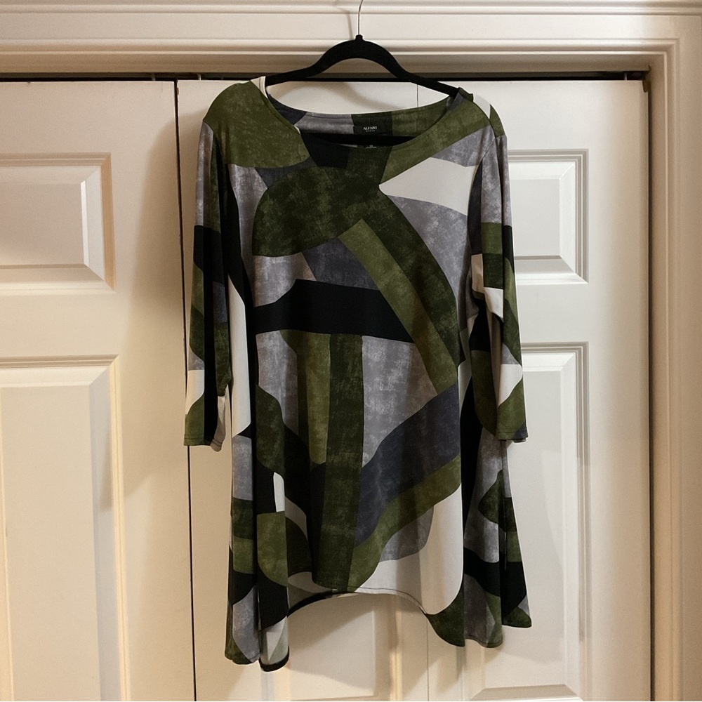 Alfani Green and Gray Abstract Blouse